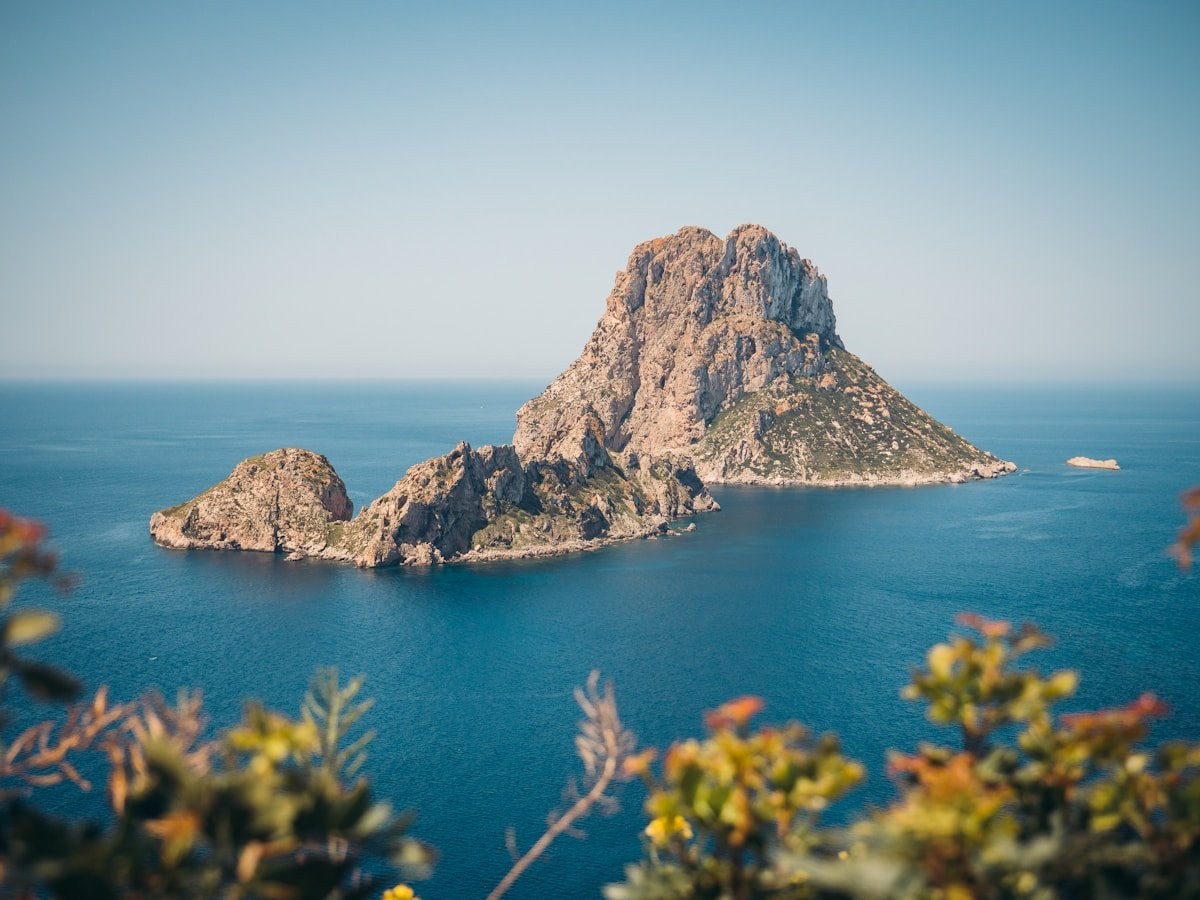 Paisaje costero de Ibiza